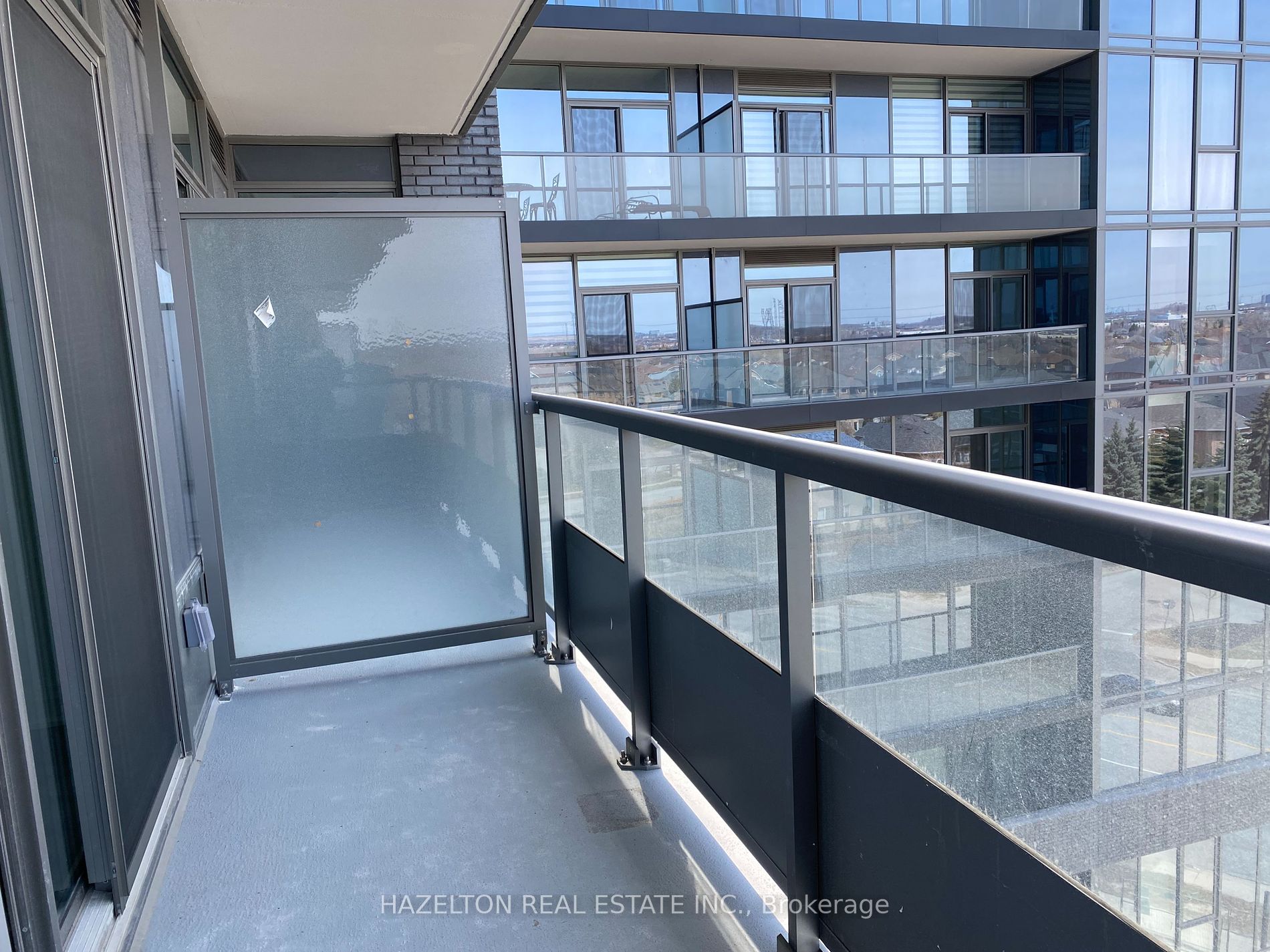 10 Gatineau Drive, #610