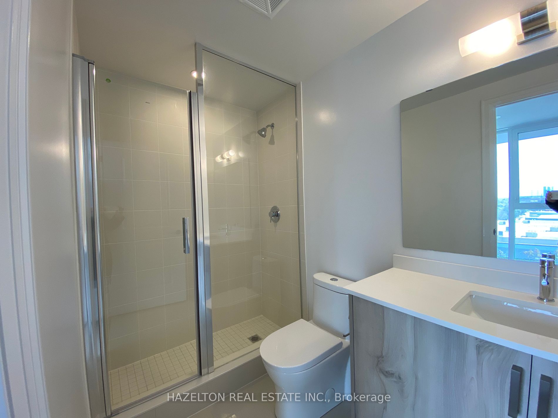 10 Gatineau Drive, #610