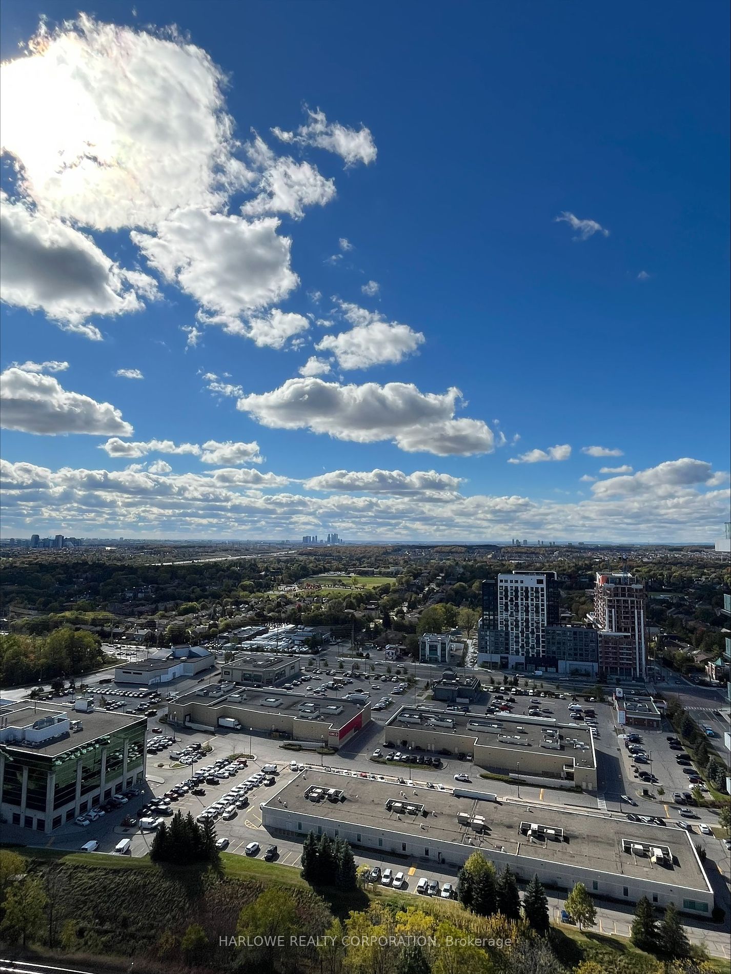105 Oneida Crescent, #2601