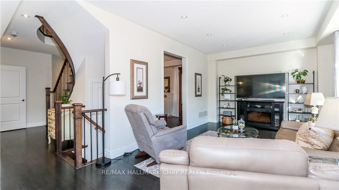467 Greenwood Drive