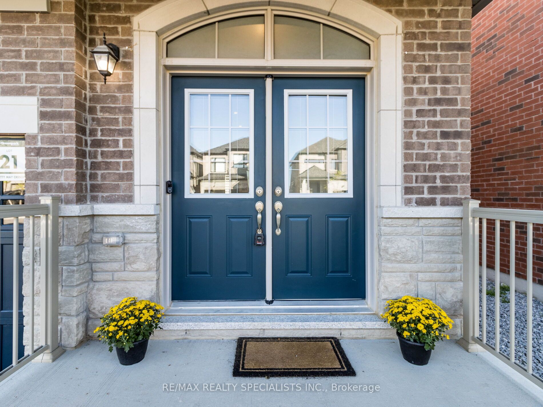 17 Betty May Cres