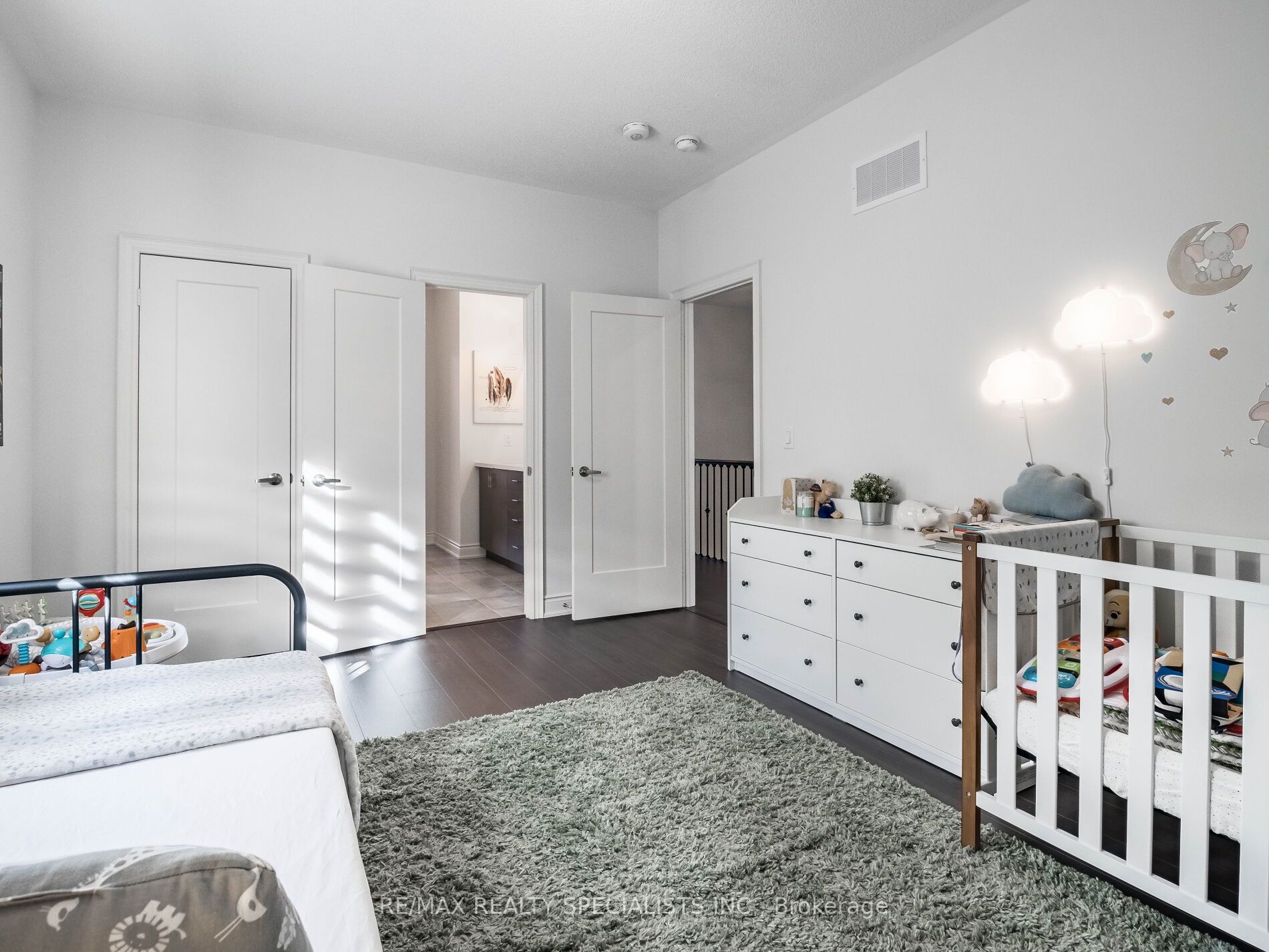 17 Betty May Cres