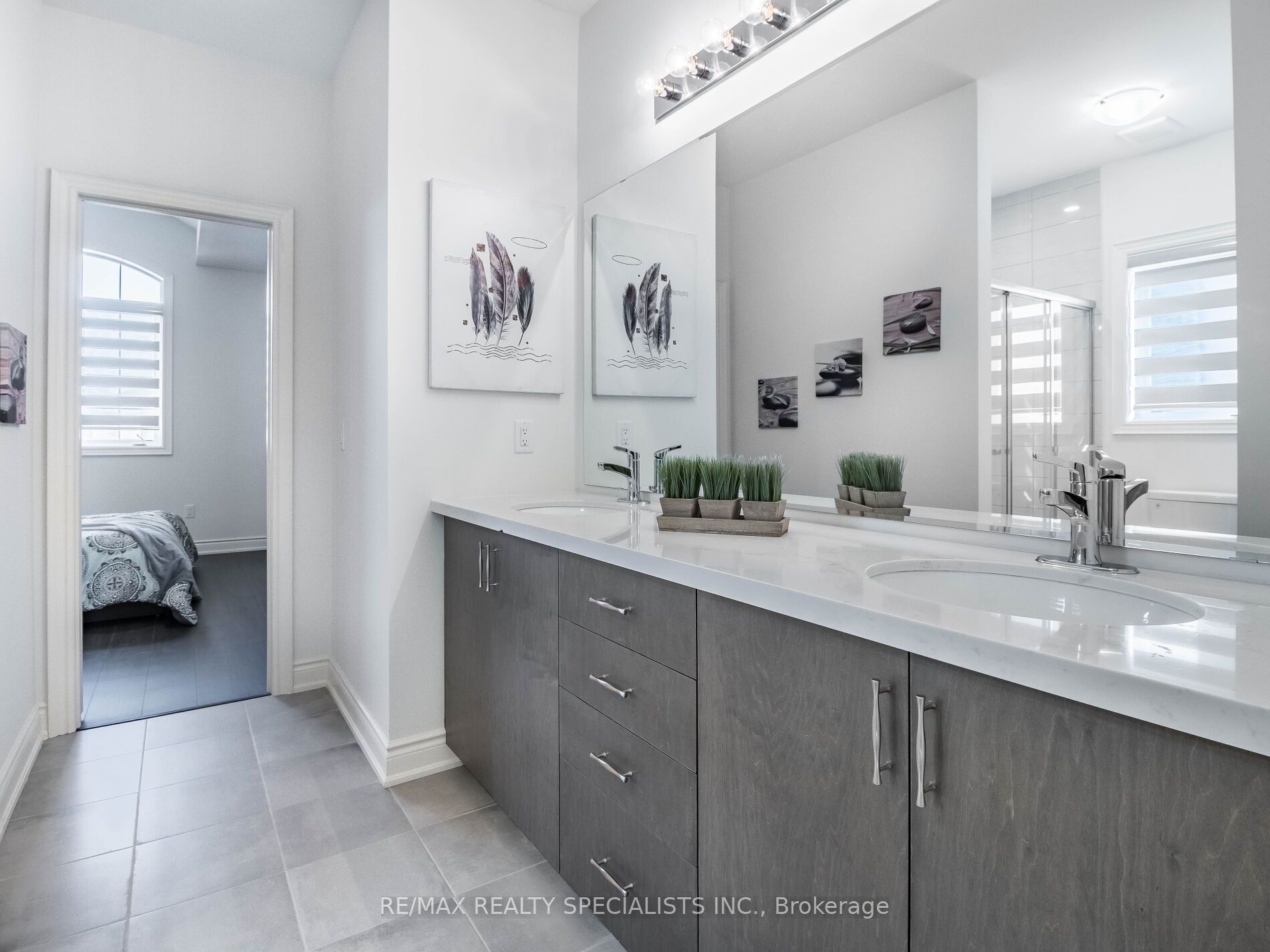 17 Betty May Cres