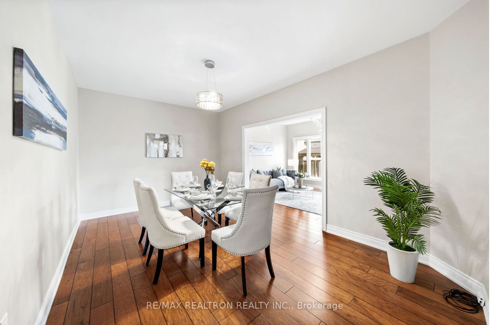 31 Weir St