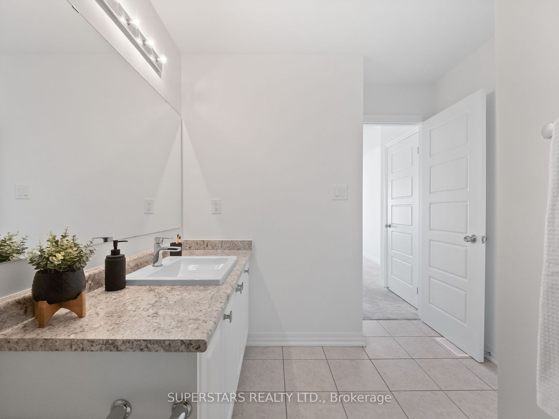 17 Delano Way