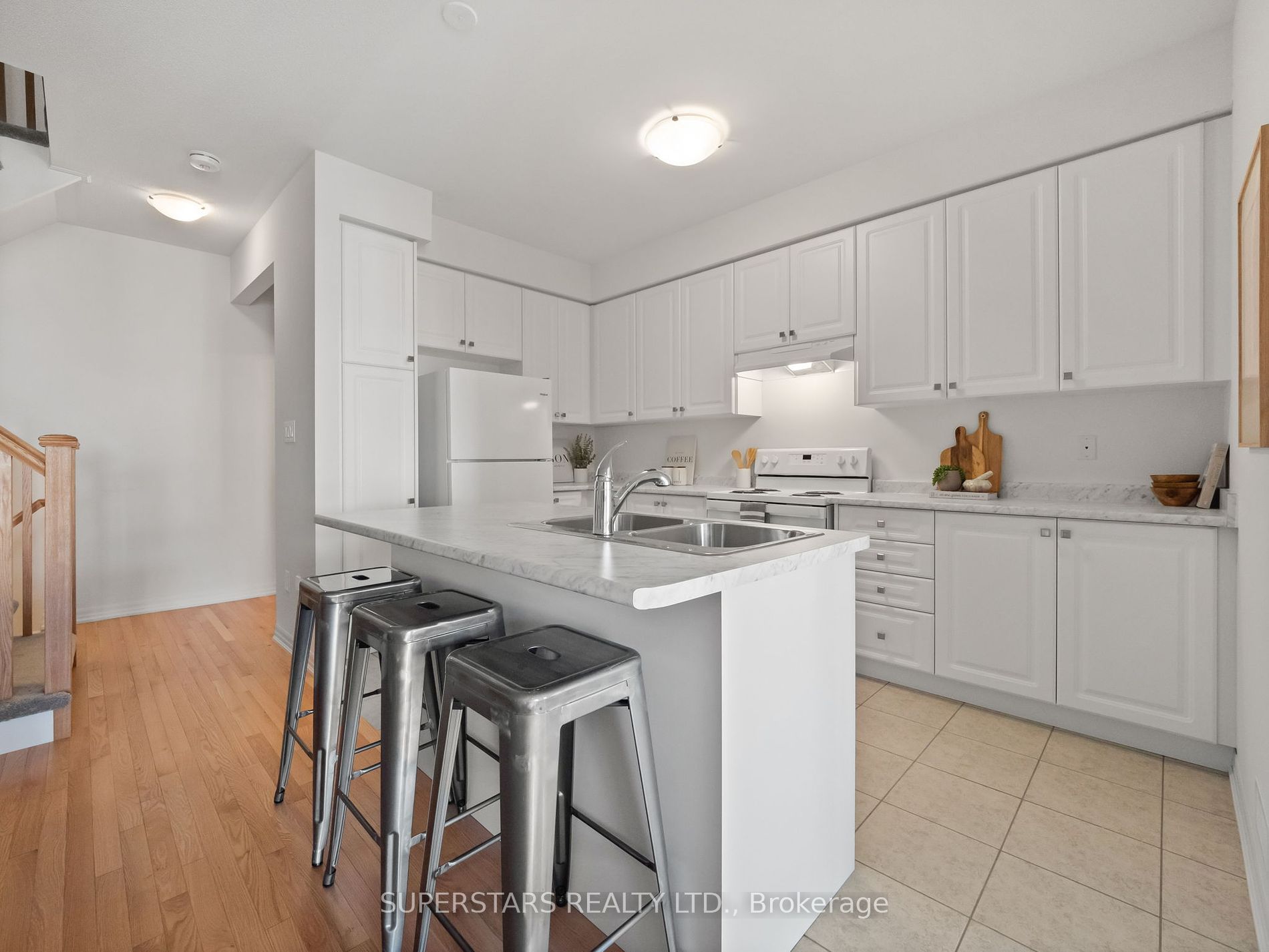 17 Delano Way