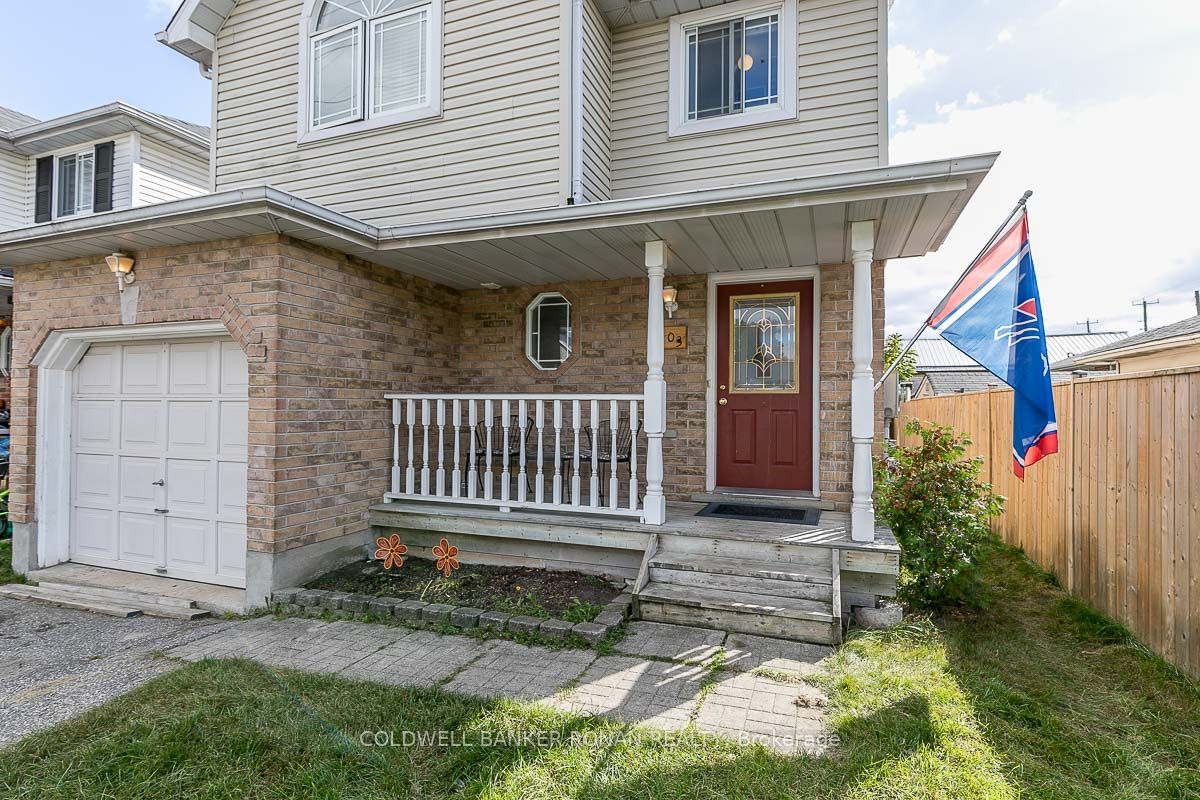 103 Albert St E