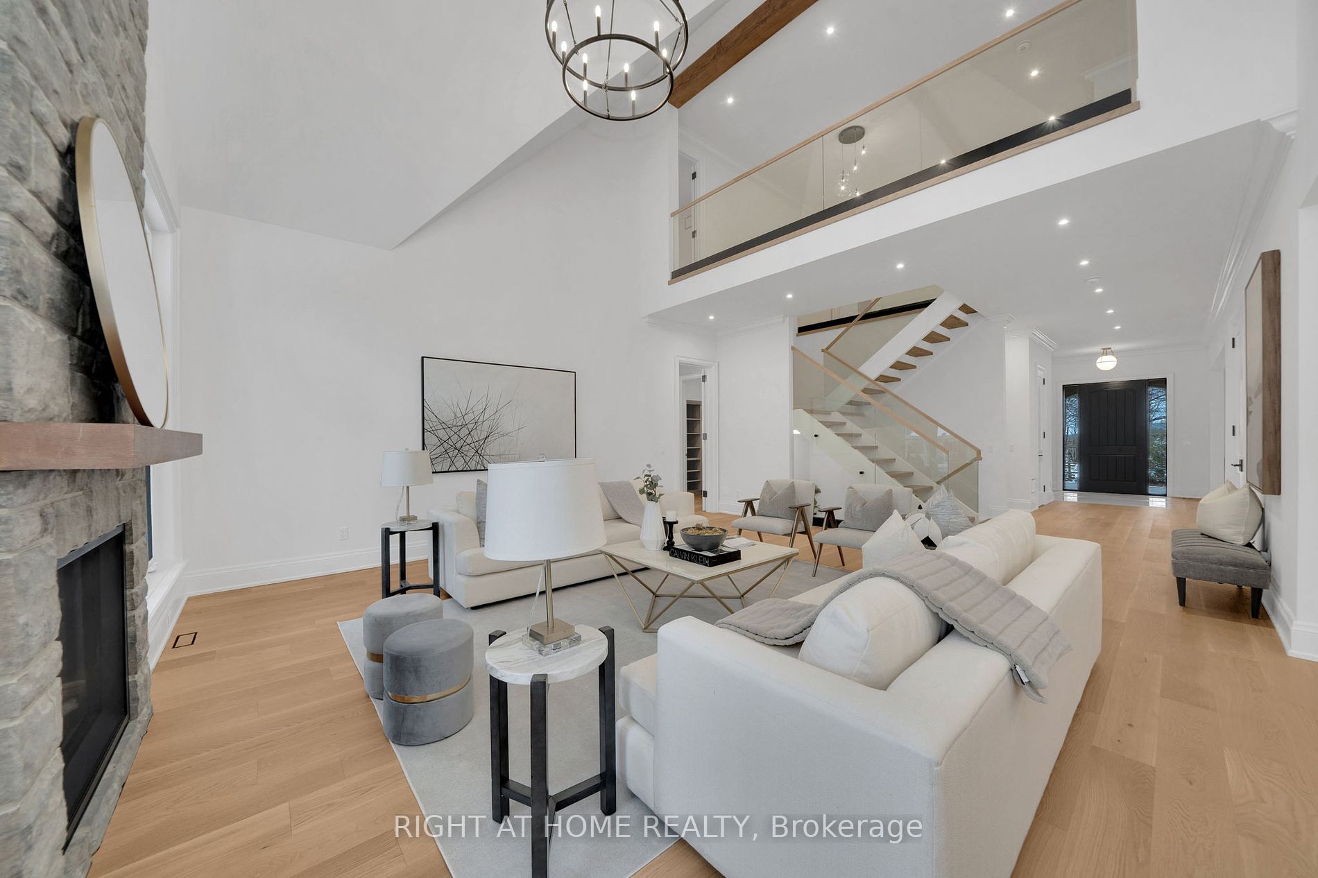 2338 Buchanan Street