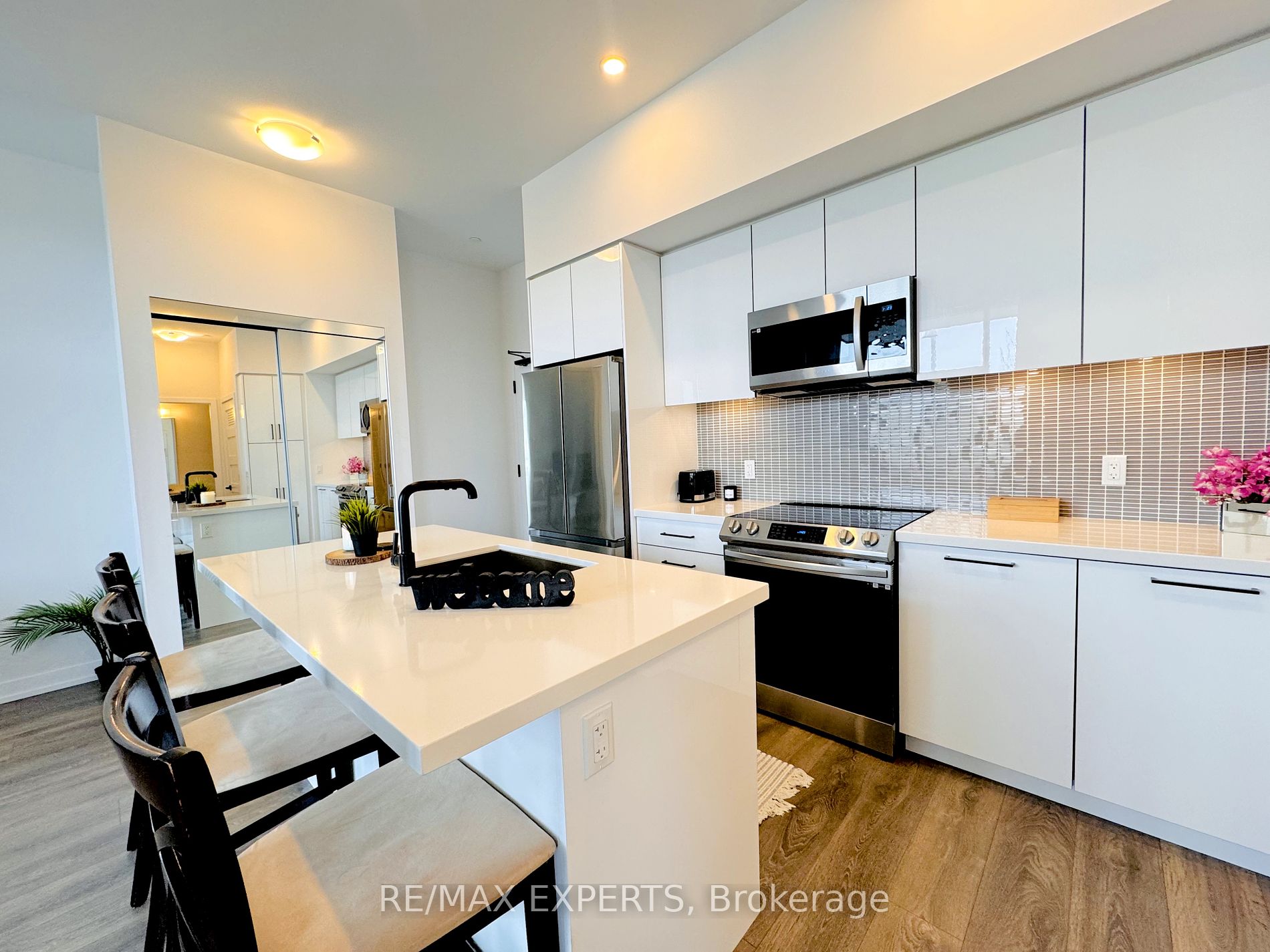 415 Sea Ray Ave, #105