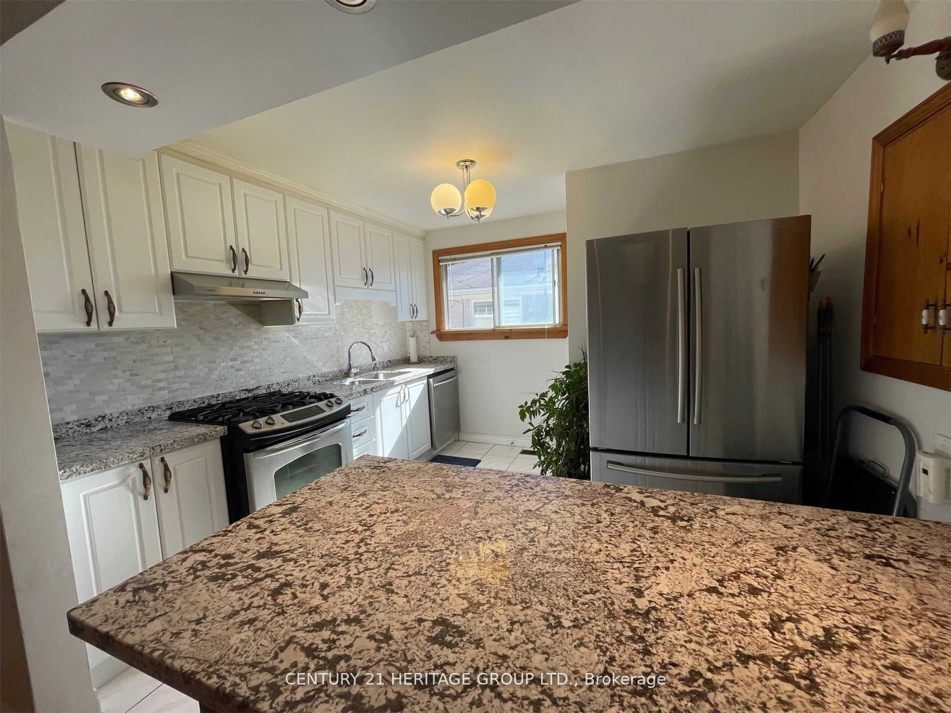 231 Blue Grass Boulevard