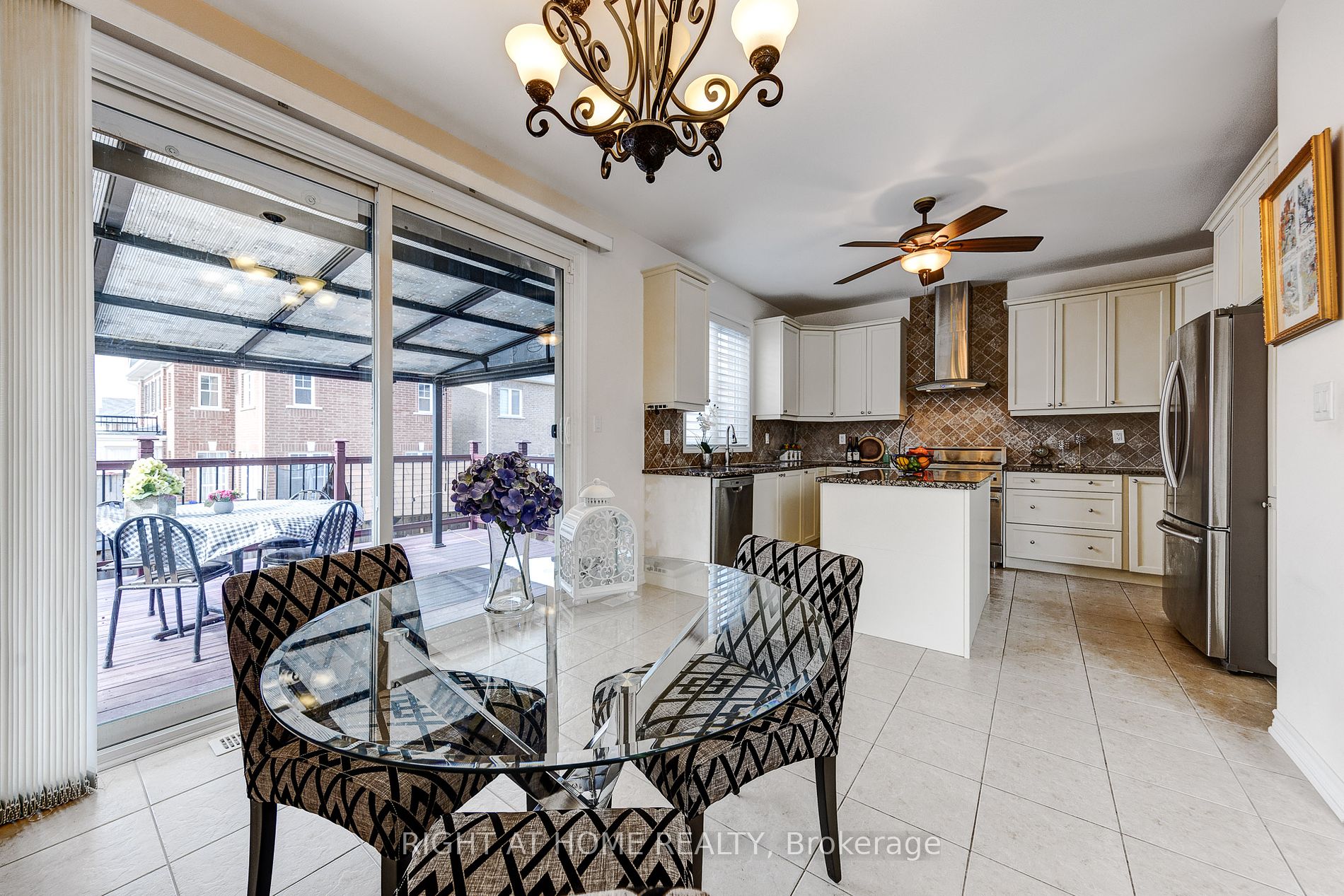 68 Buckle Cres