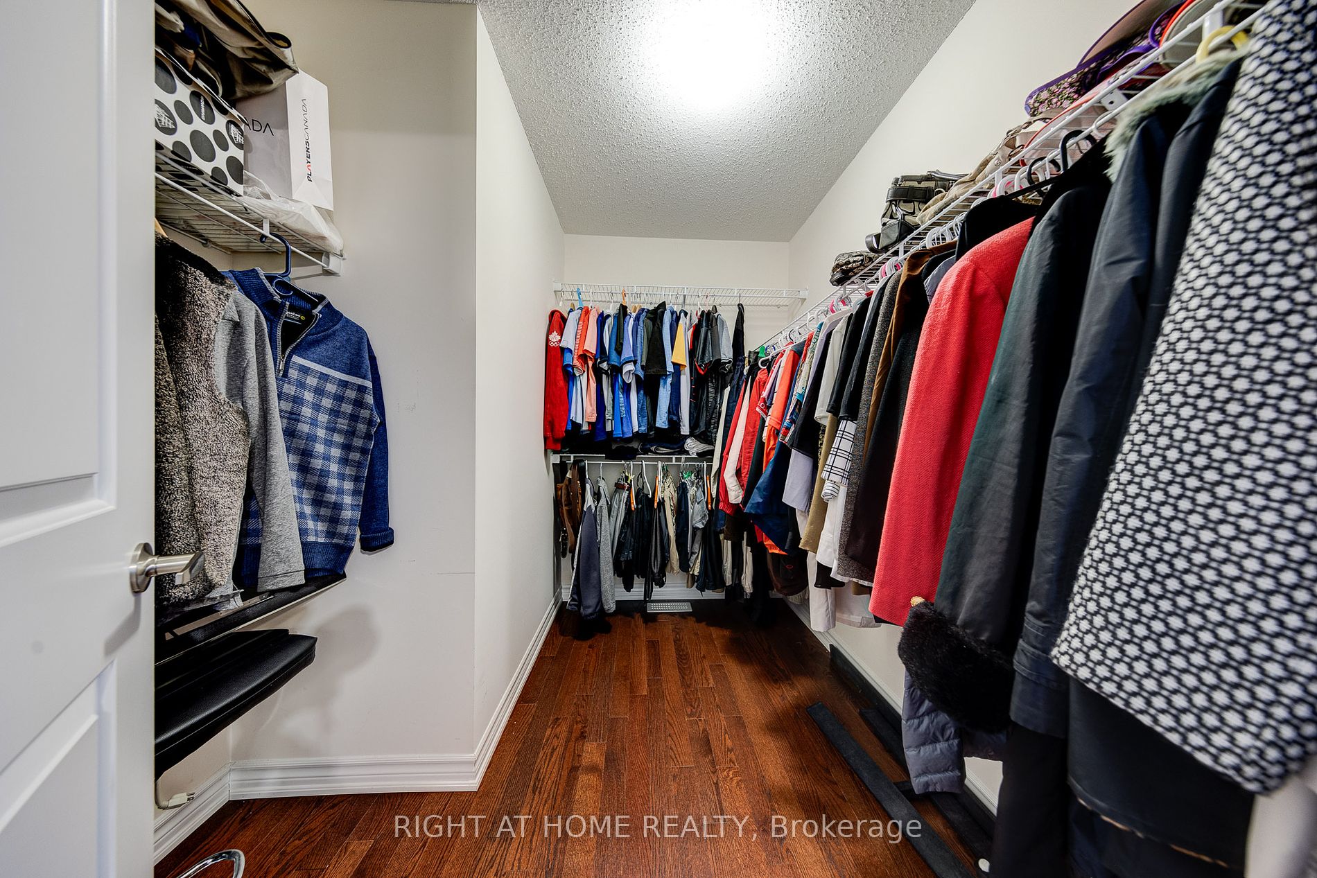 68 Buckle Cres
