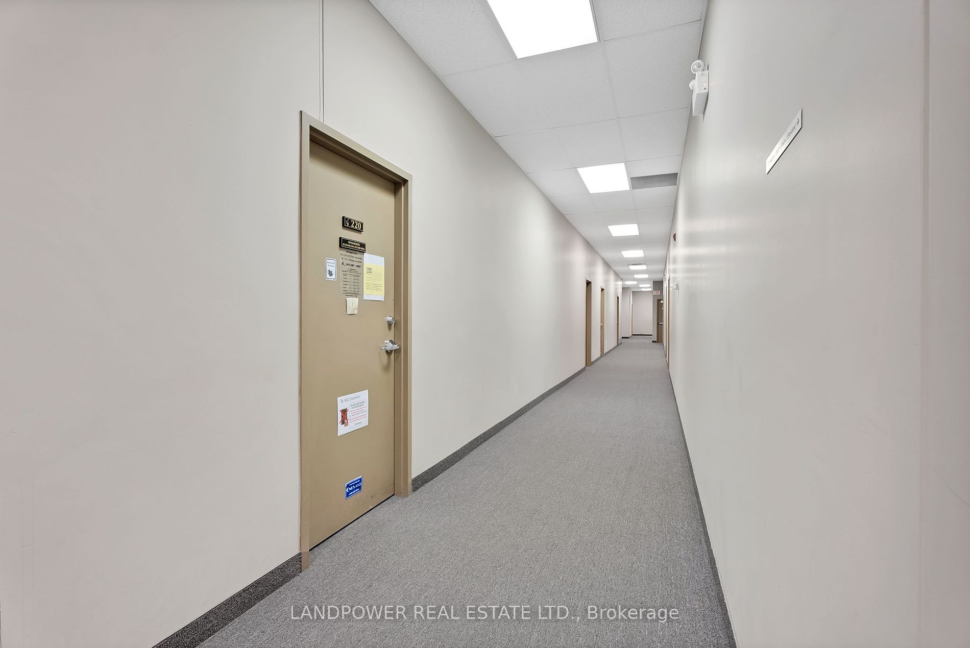 8787 Woodbine Ave, #239