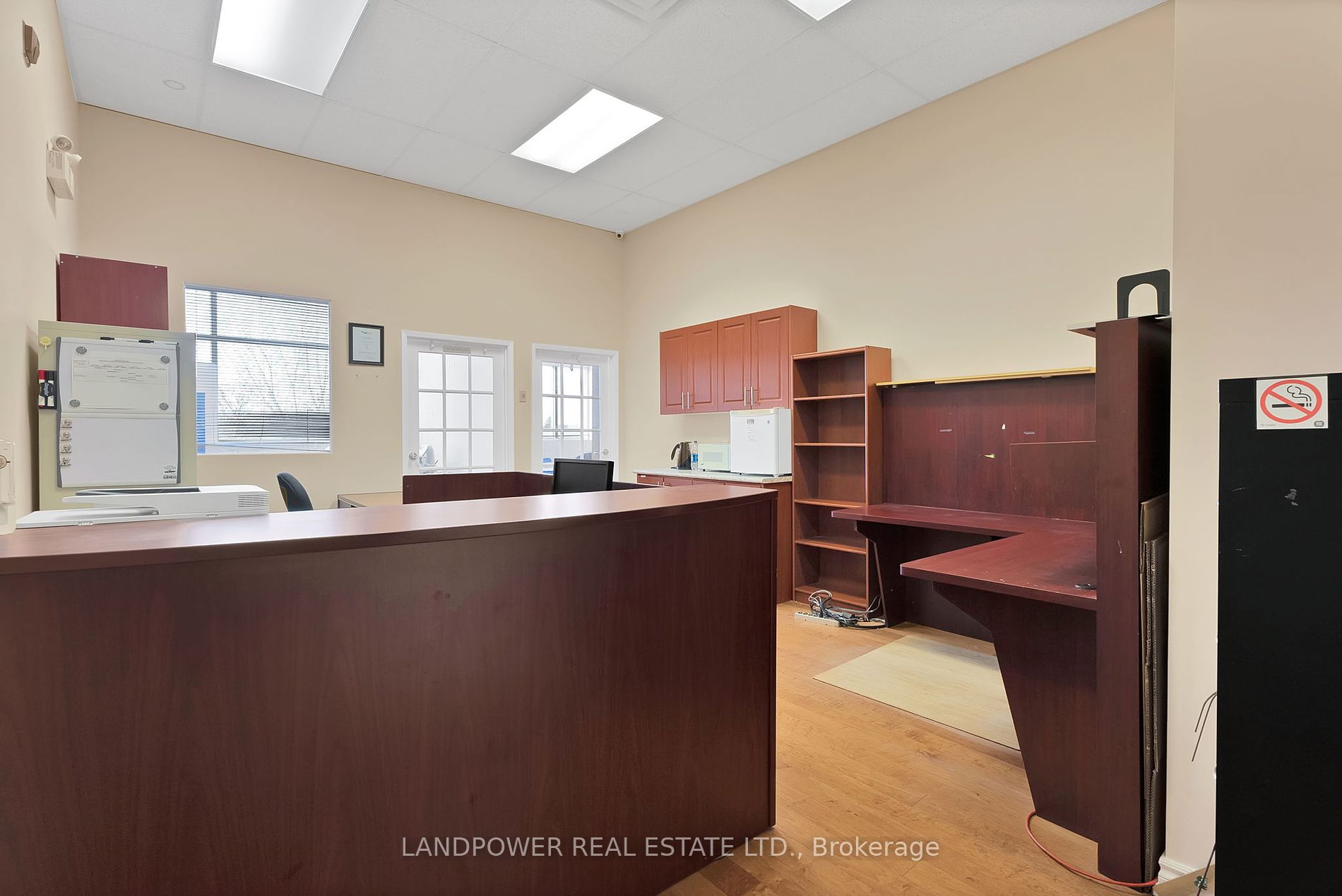 8787 Woodbine Ave, #239
