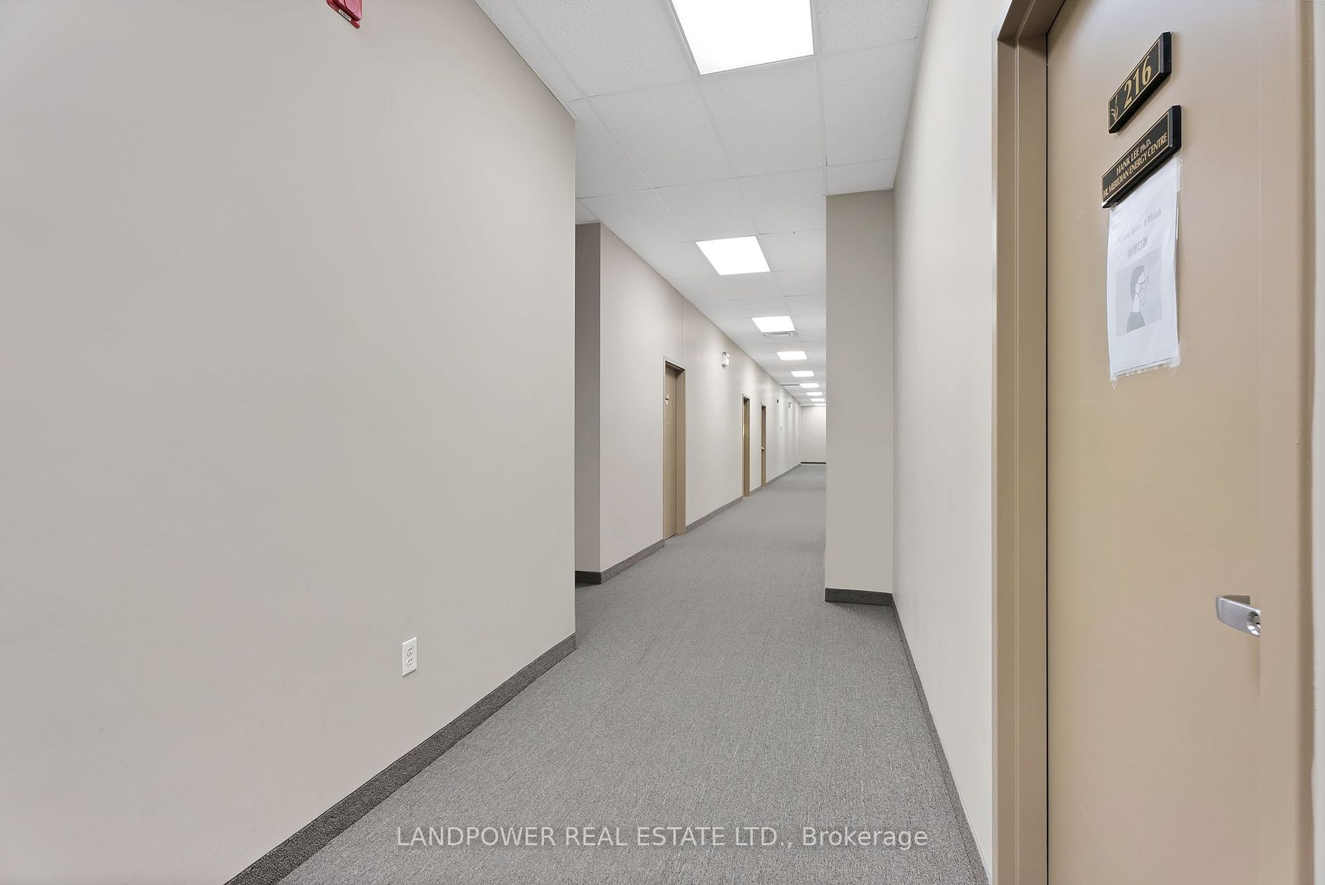 8787 Woodbine Ave, #239