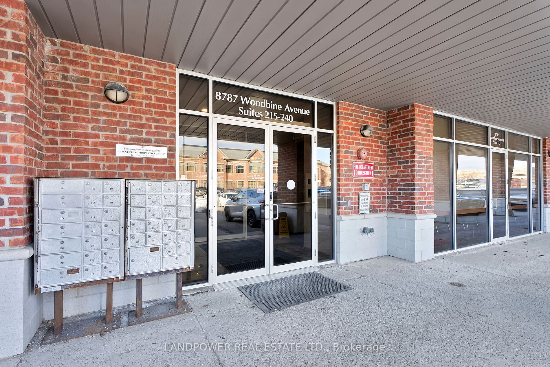 8787 Woodbine Ave, #239