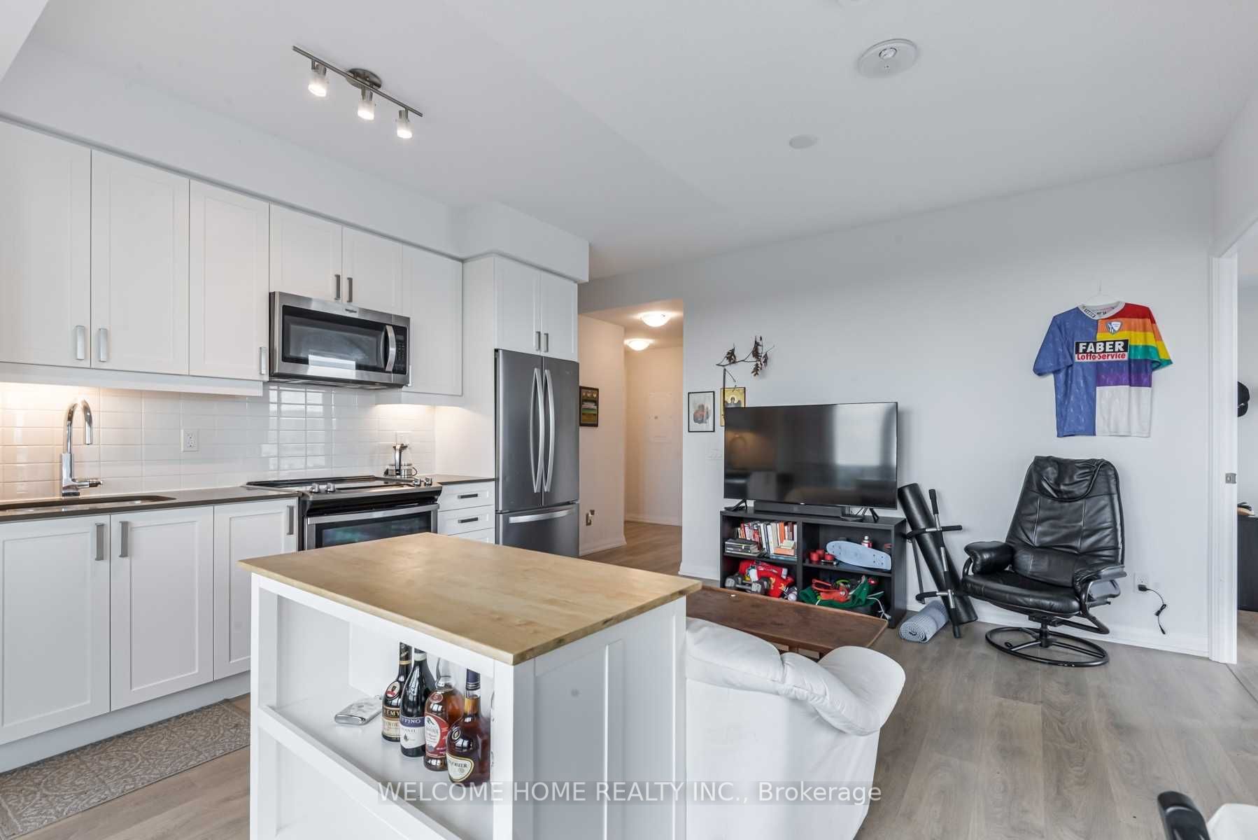 7895 Jane Street, #504