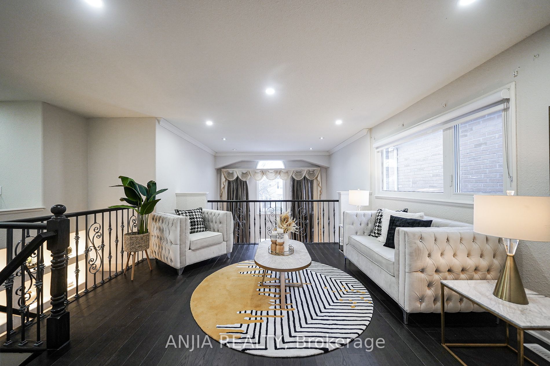 3 Lionheart Lane