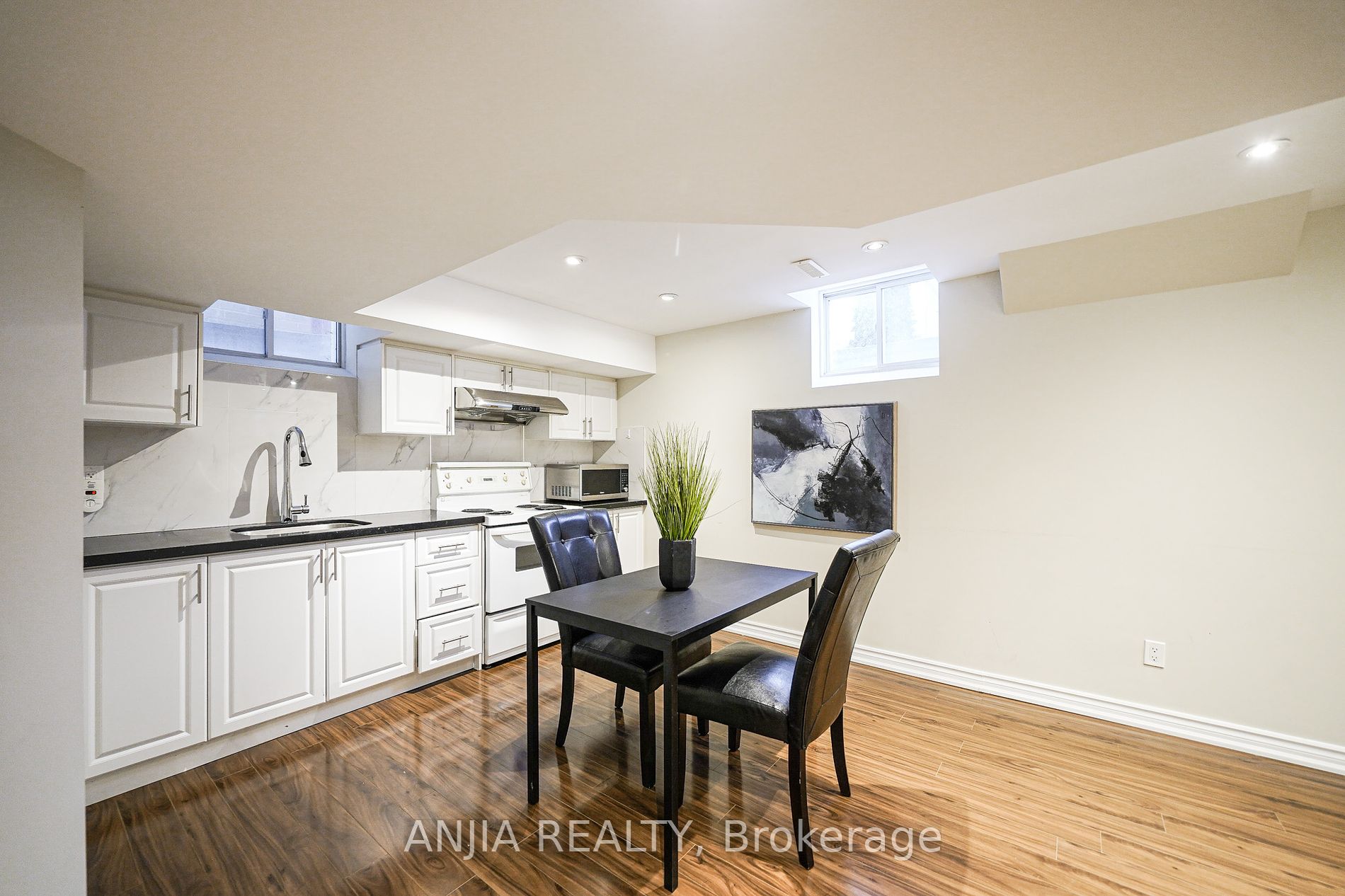 3 Lionheart Lane