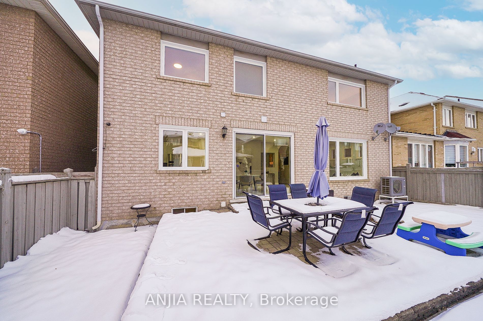 3 Lionheart Lane