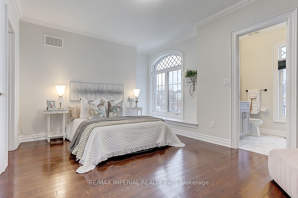 611 Pleasant Ridge Ave