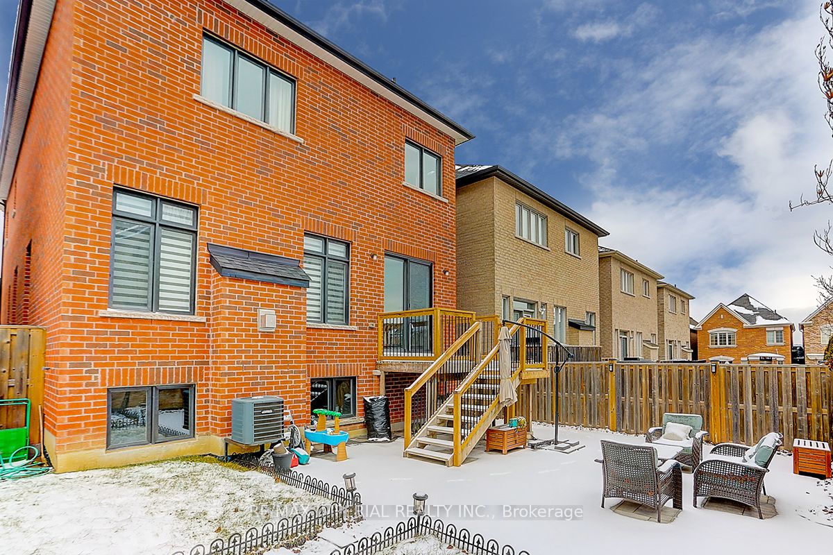 611 Pleasant Ridge Ave