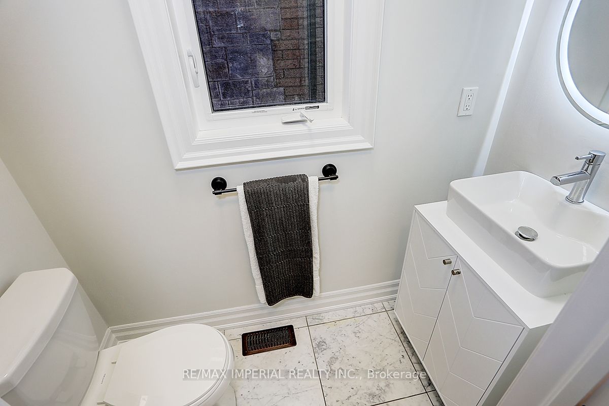 611 Pleasant Ridge Ave