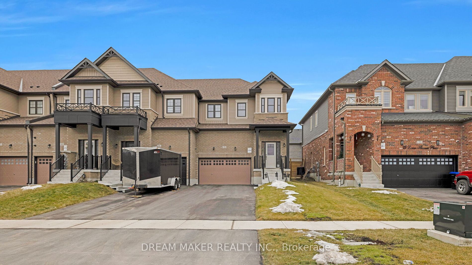 73 Lorne Thomas Place