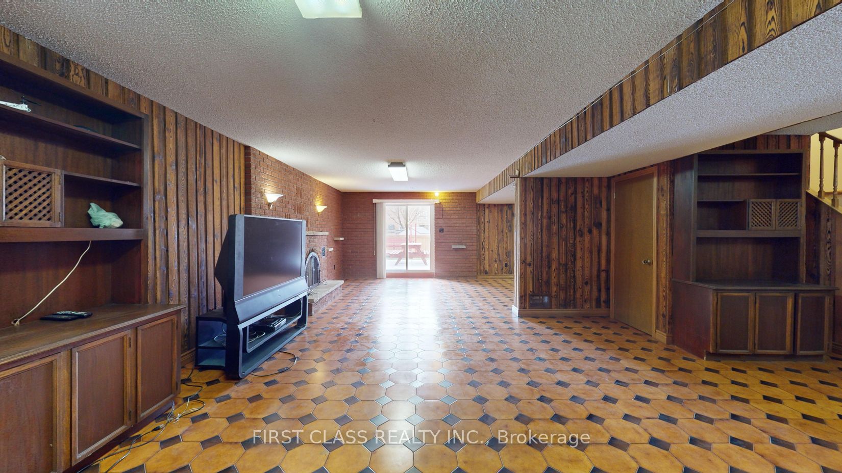 157 Jeanne Dr