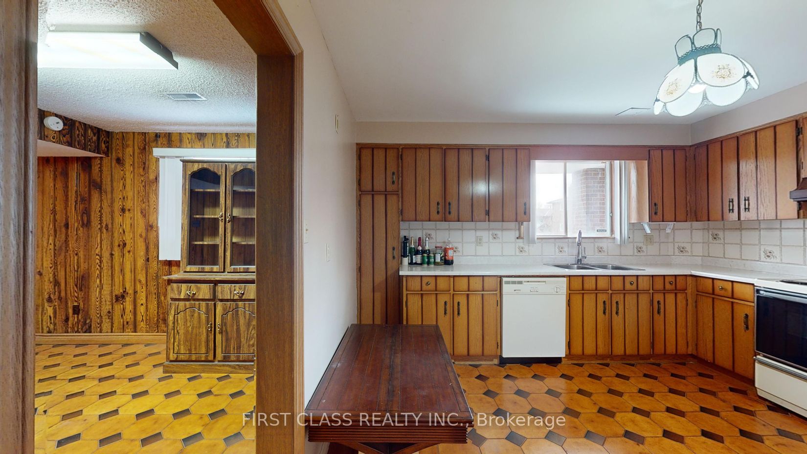 157 Jeanne Dr