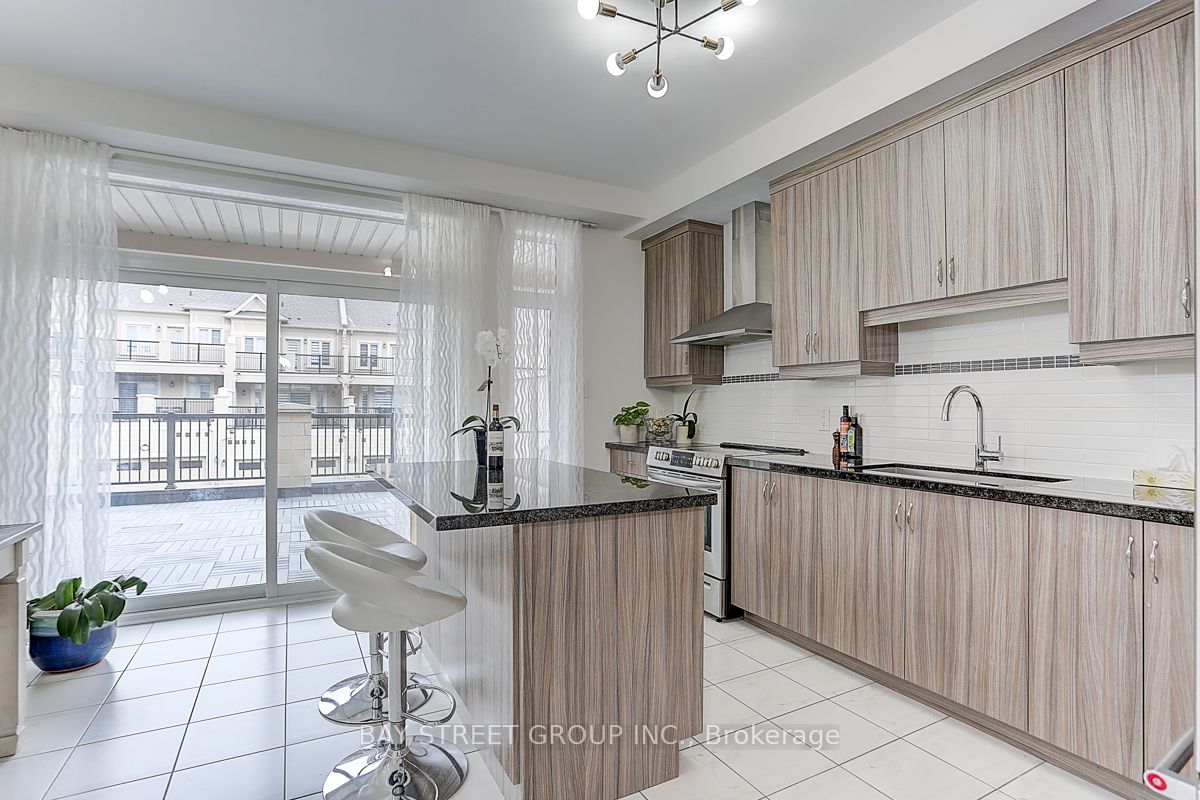 87 Grand Trunk Ave