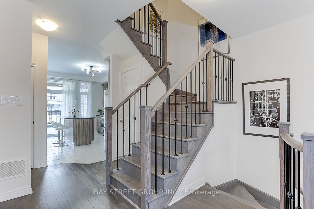 87 Grand Trunk Ave