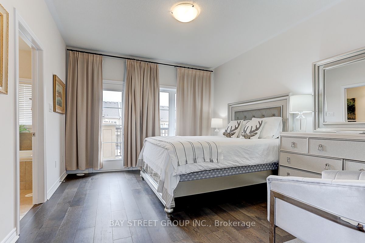 87 Grand Trunk Ave