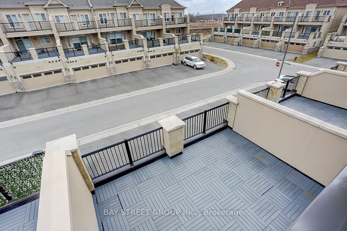 87 Grand Trunk Ave