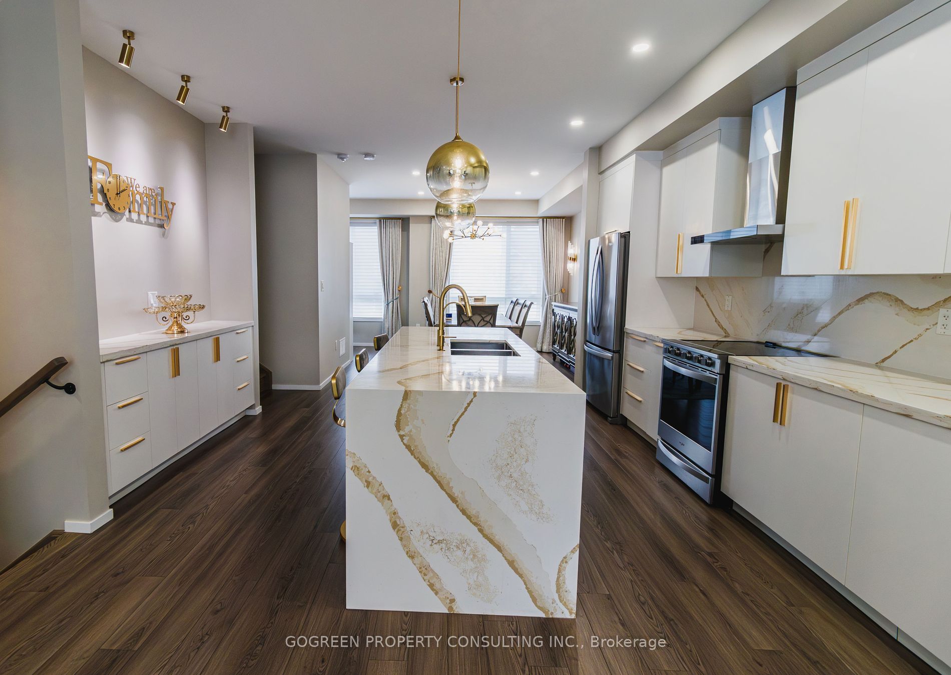 20 James Noble Lane, #95
