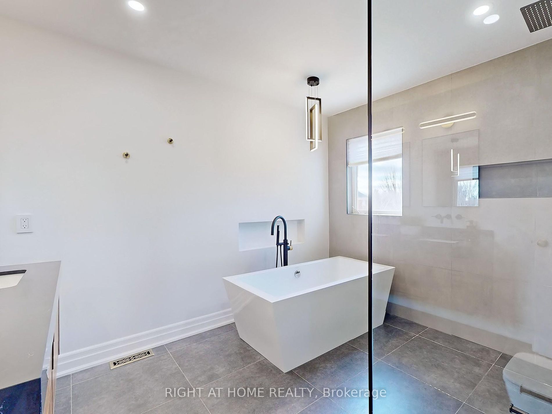 171 Humberland Drive