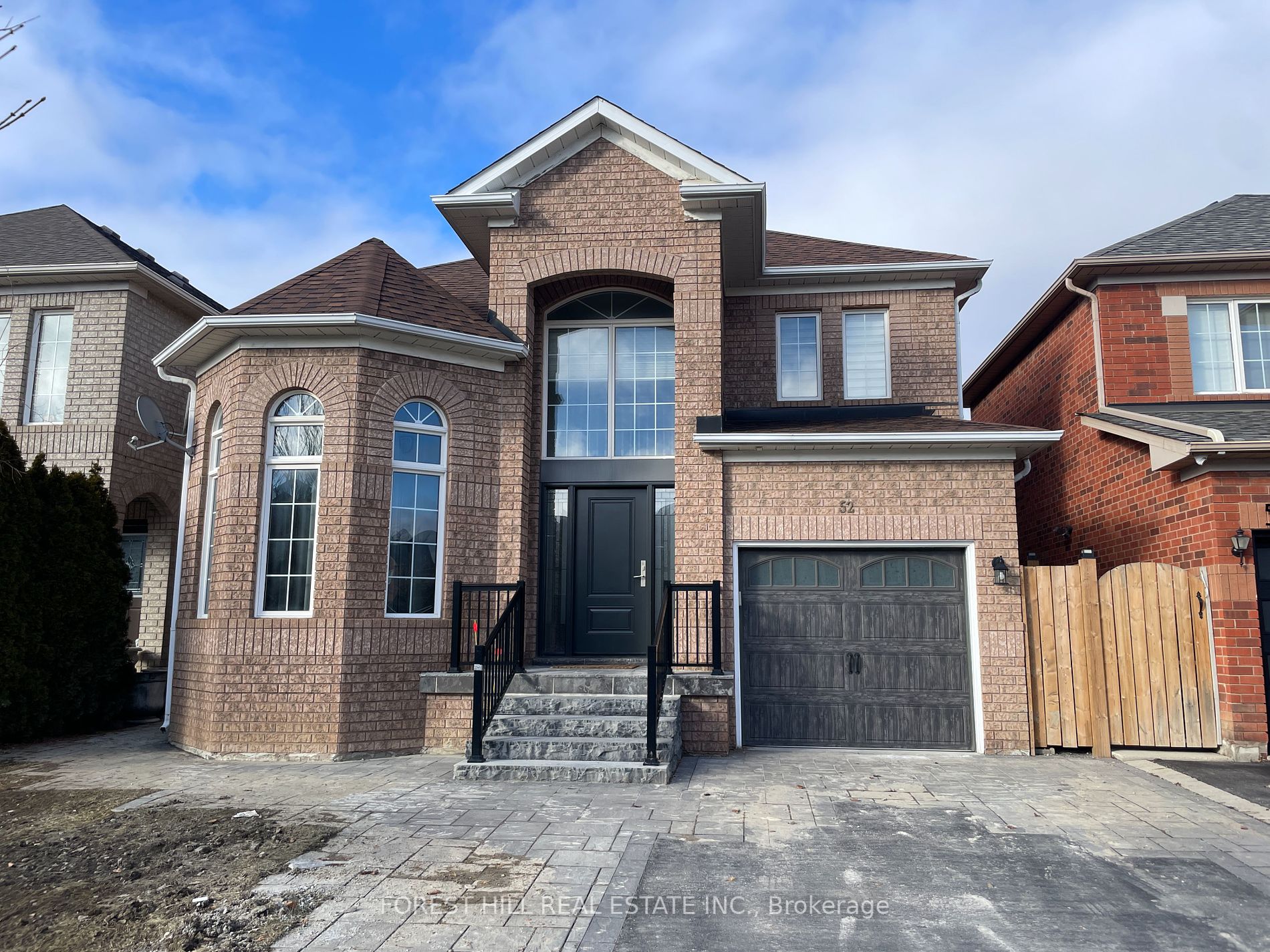 52 Adventure Cres, (MLS® N8060982) See this detached house for