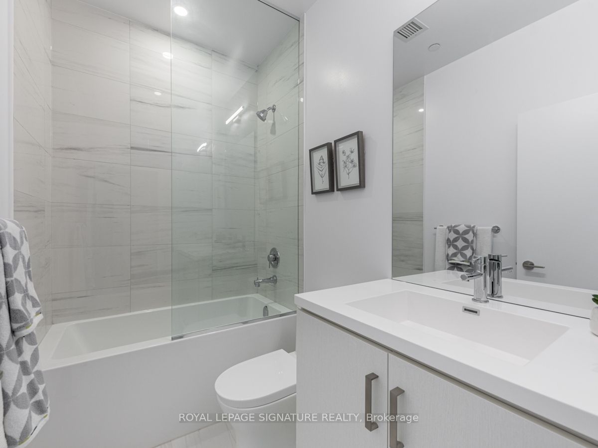 10 Honeycrisp Crescent, #105