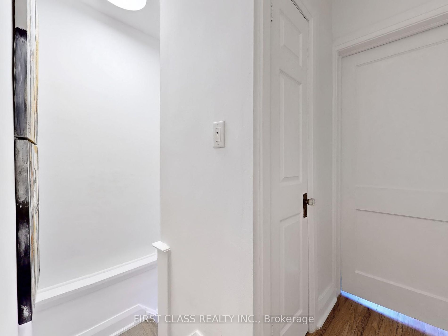 148 Richmond St
