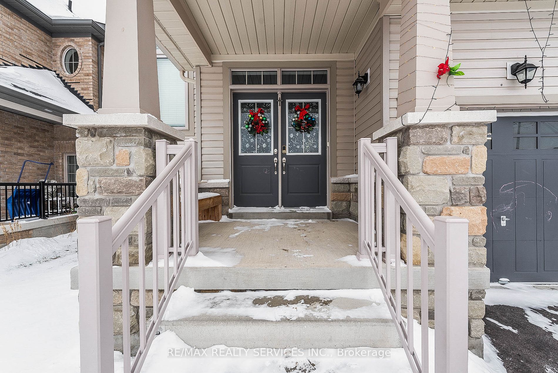 166 Gold Park Gate