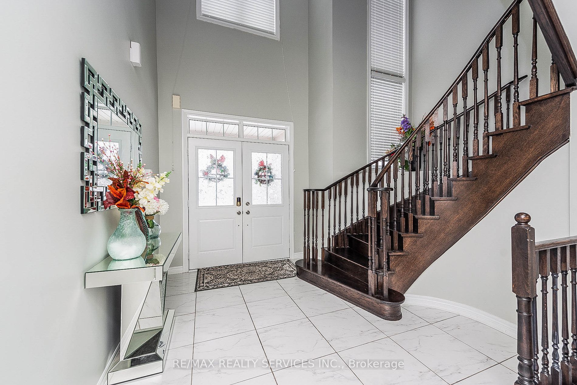 166 Gold Park Gate