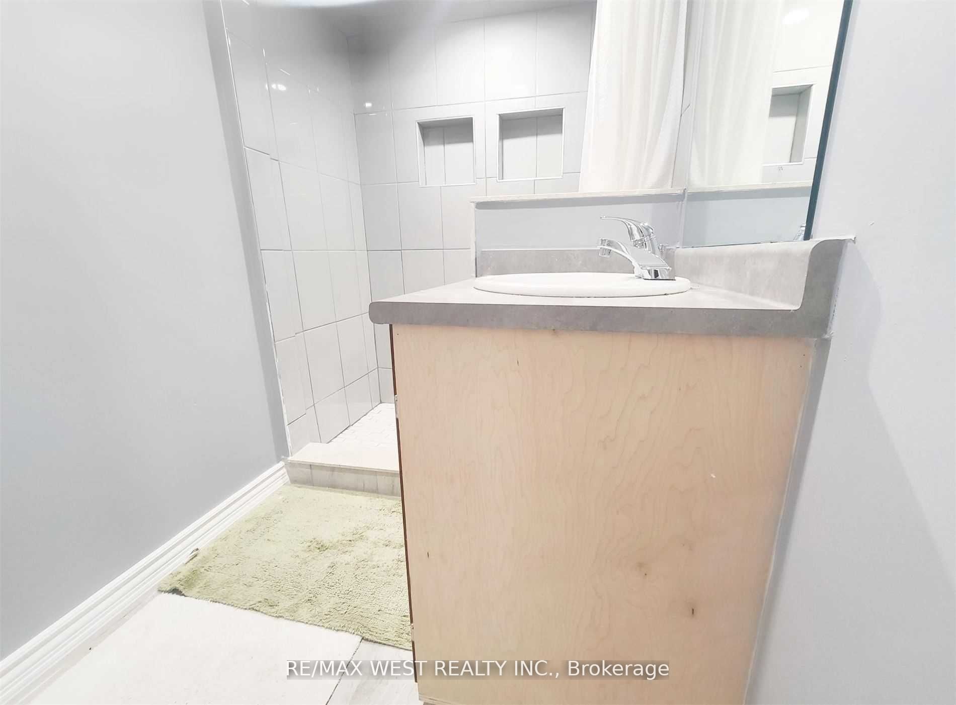 28 Pridham Pl