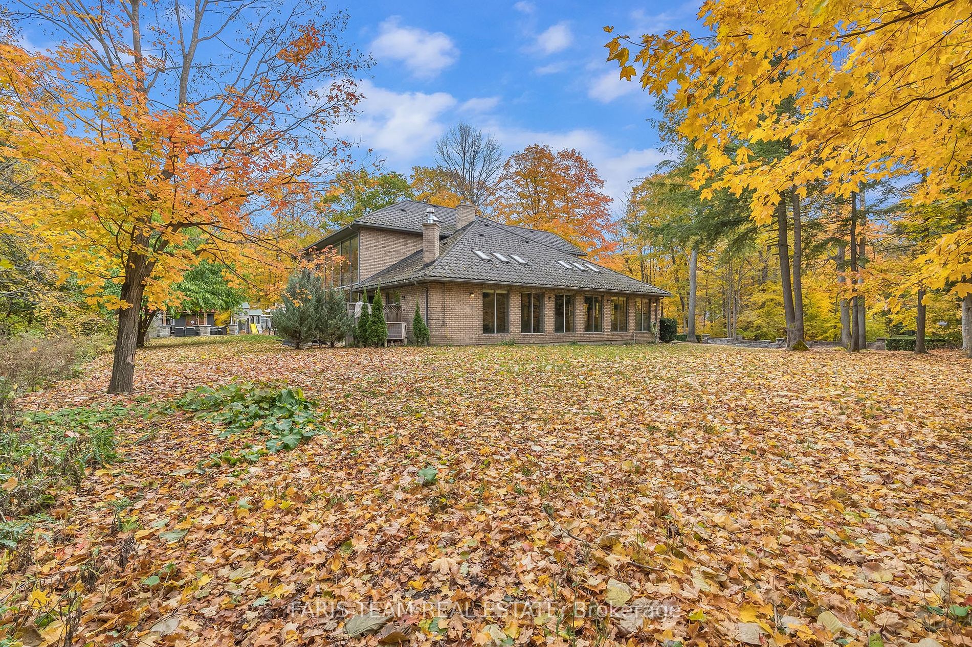 1826 Quantz Cres