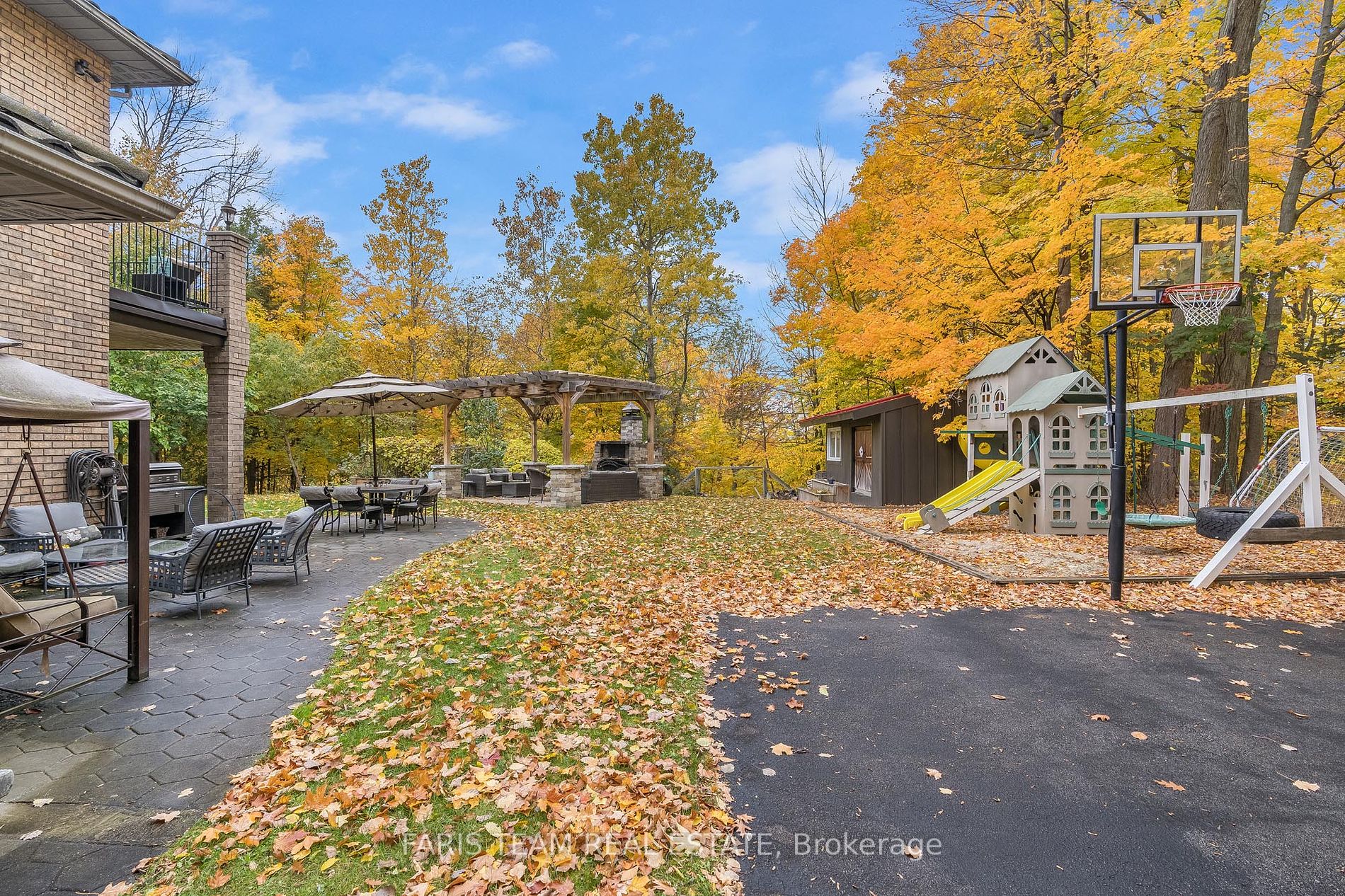 1826 Quantz Cres