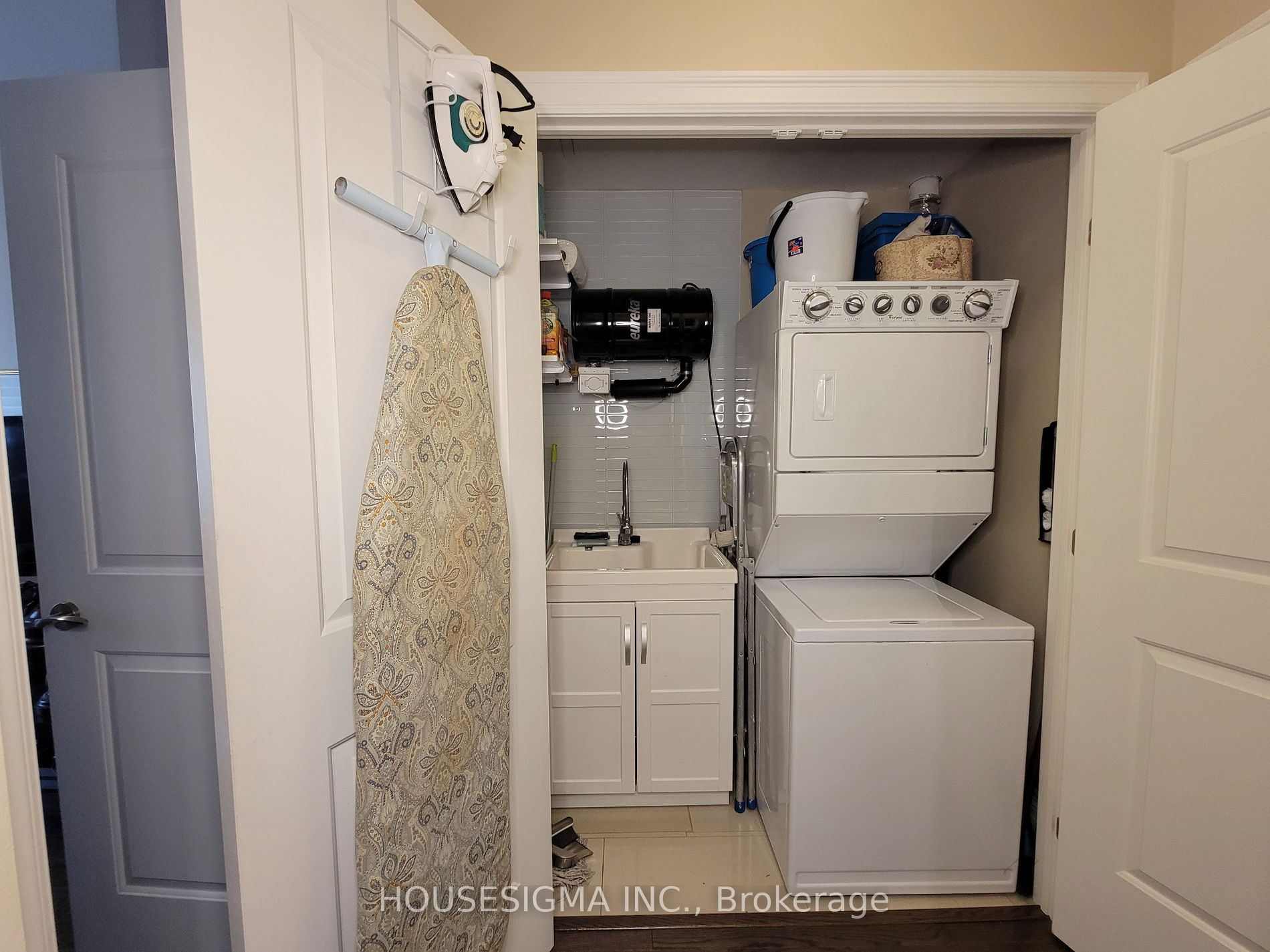 80 Burns Blvd, #235