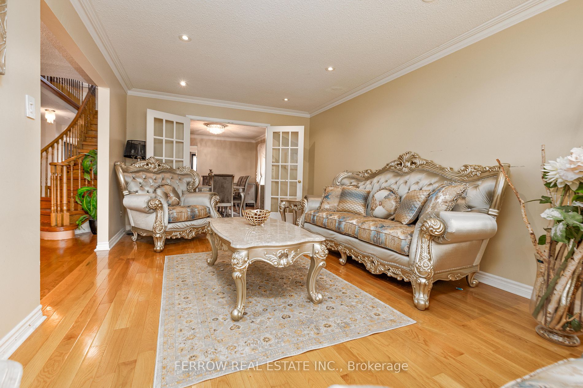 271 Crossland Gate