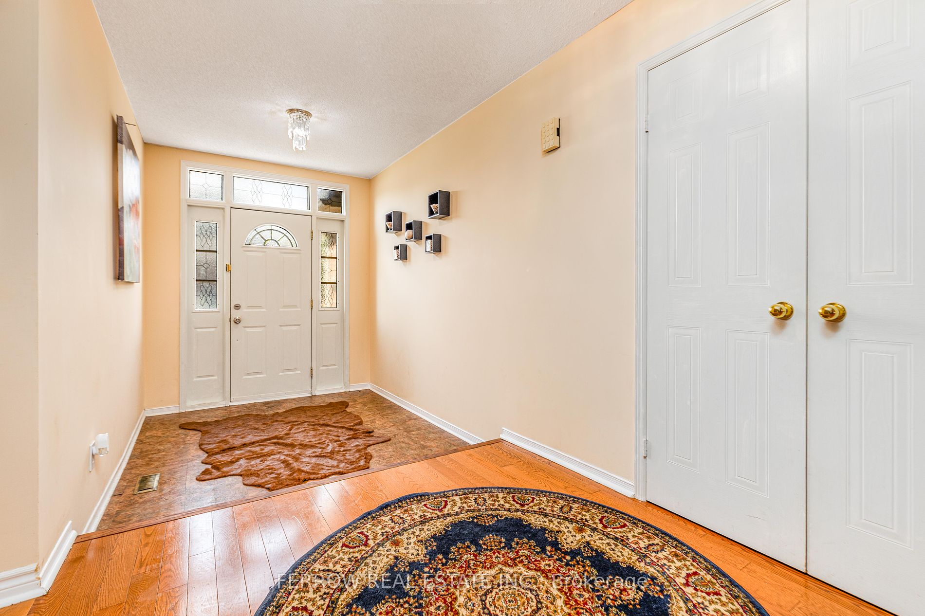 271 Crossland Gate