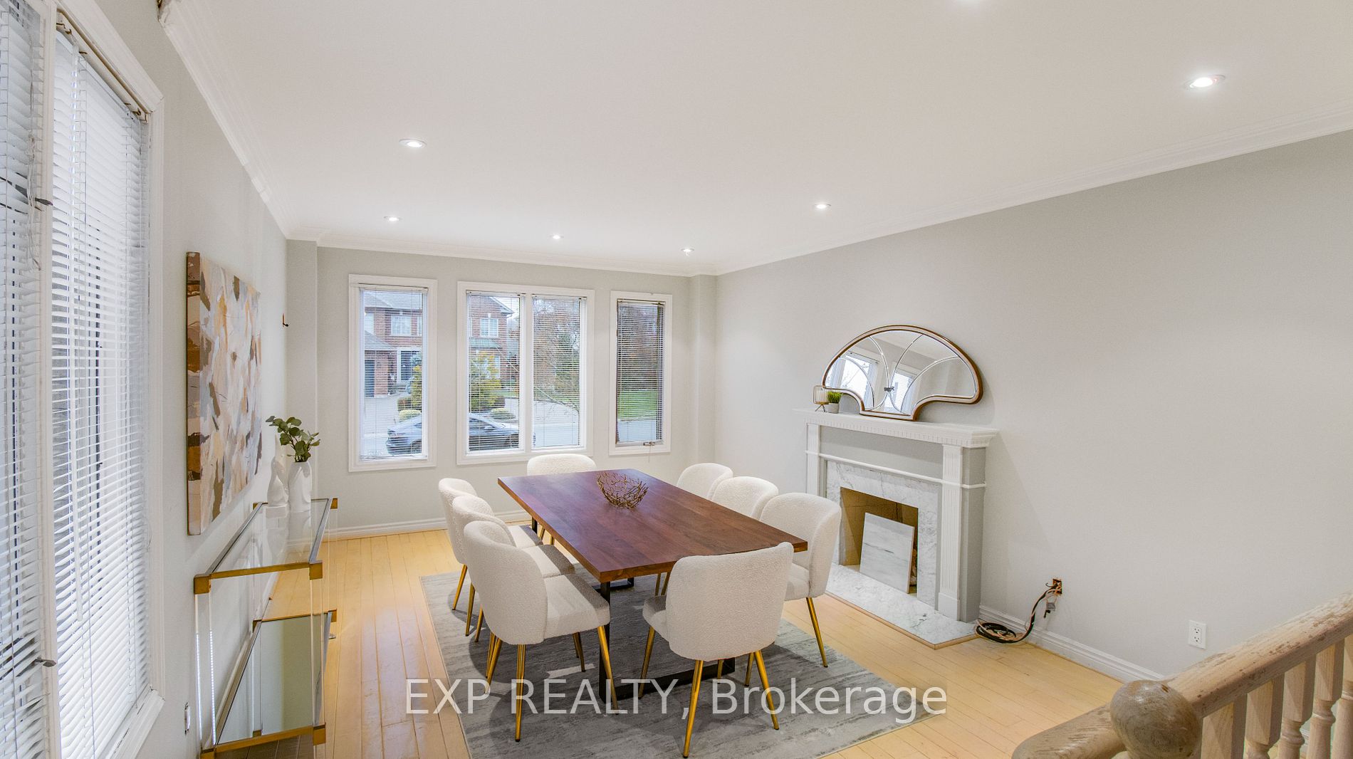 23 Chatsworth Crt