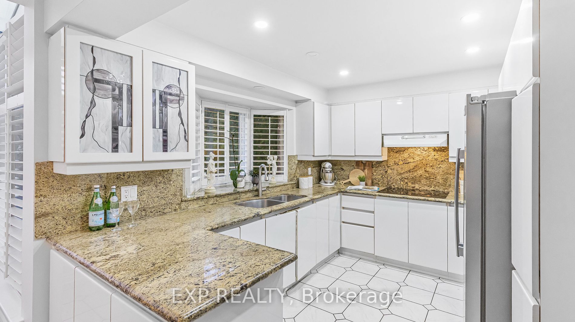 23 Chatsworth Crt
