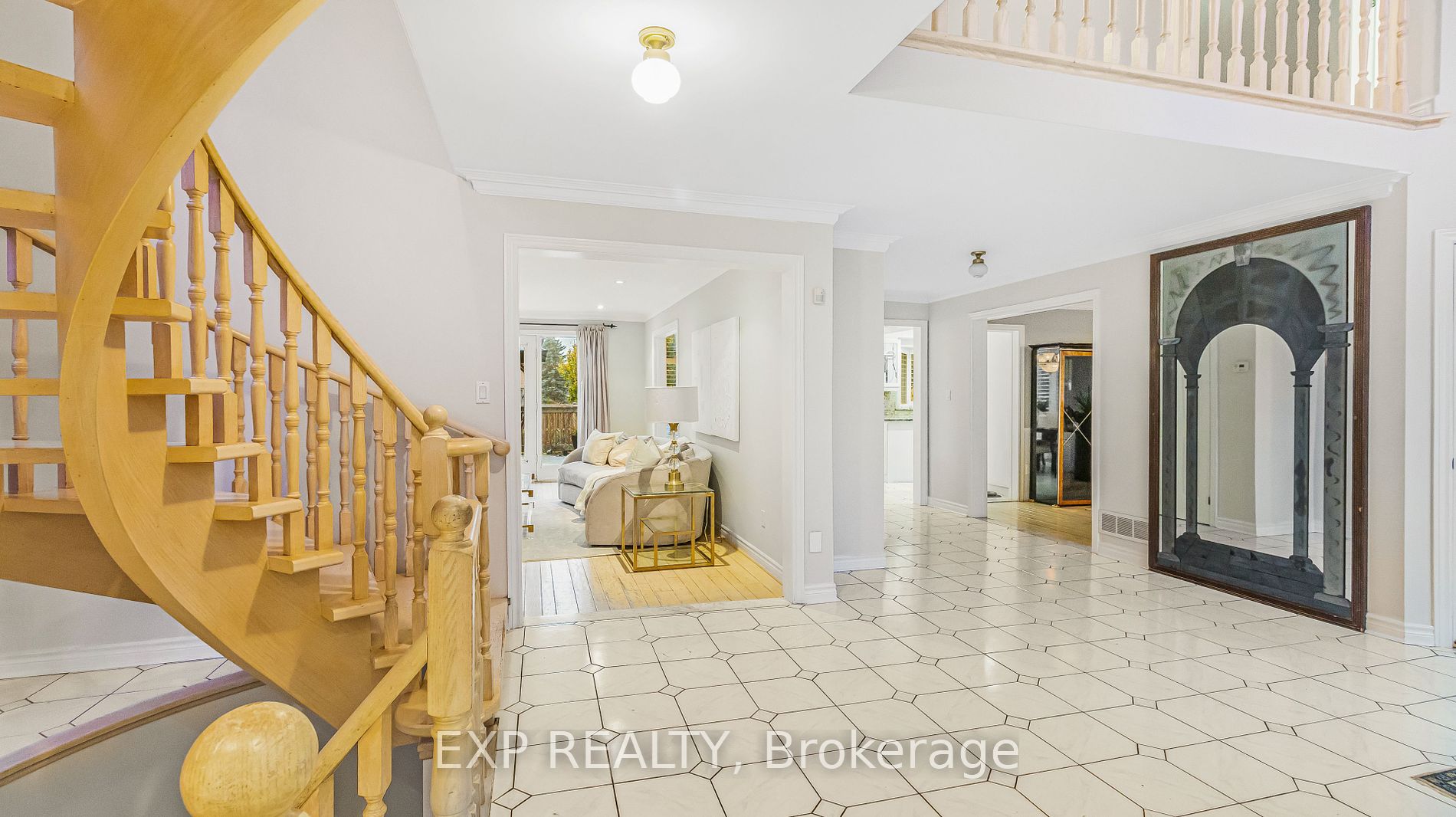 23 Chatsworth Crt